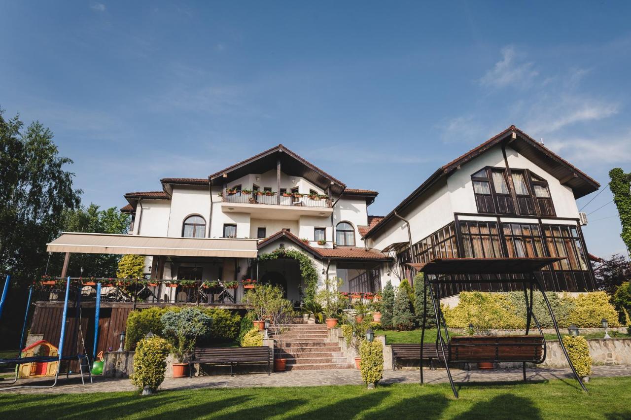 Casa Domneasca Hotel Curtea de Argeş Екстериор снимка